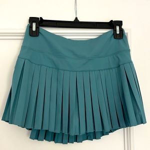 Gold Hinge Deep Blue/Green Skirt Size M